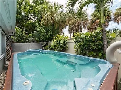 Paradise Palms — Monthly Beach Rental